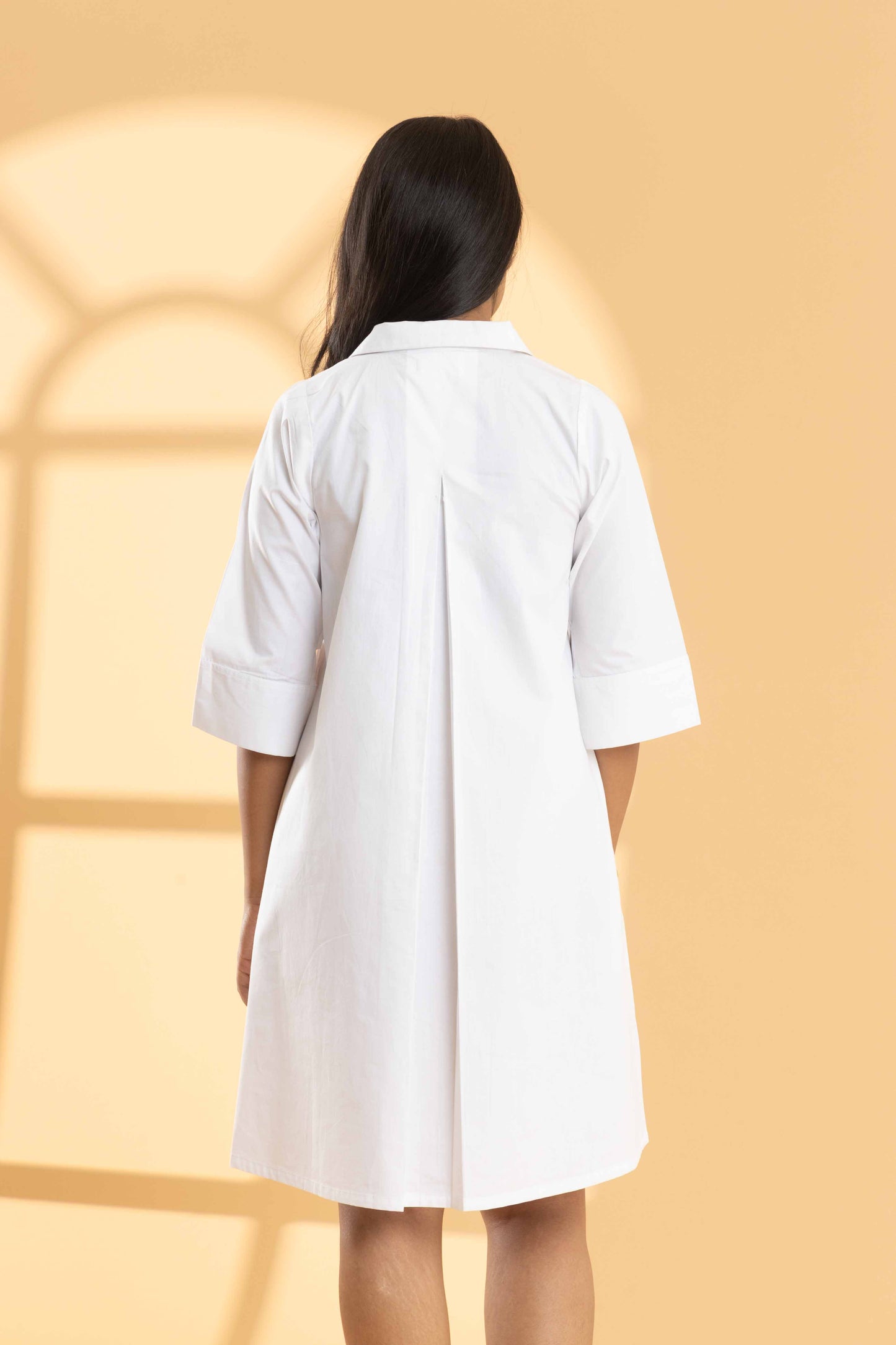 Pristine Pocket dress (White)