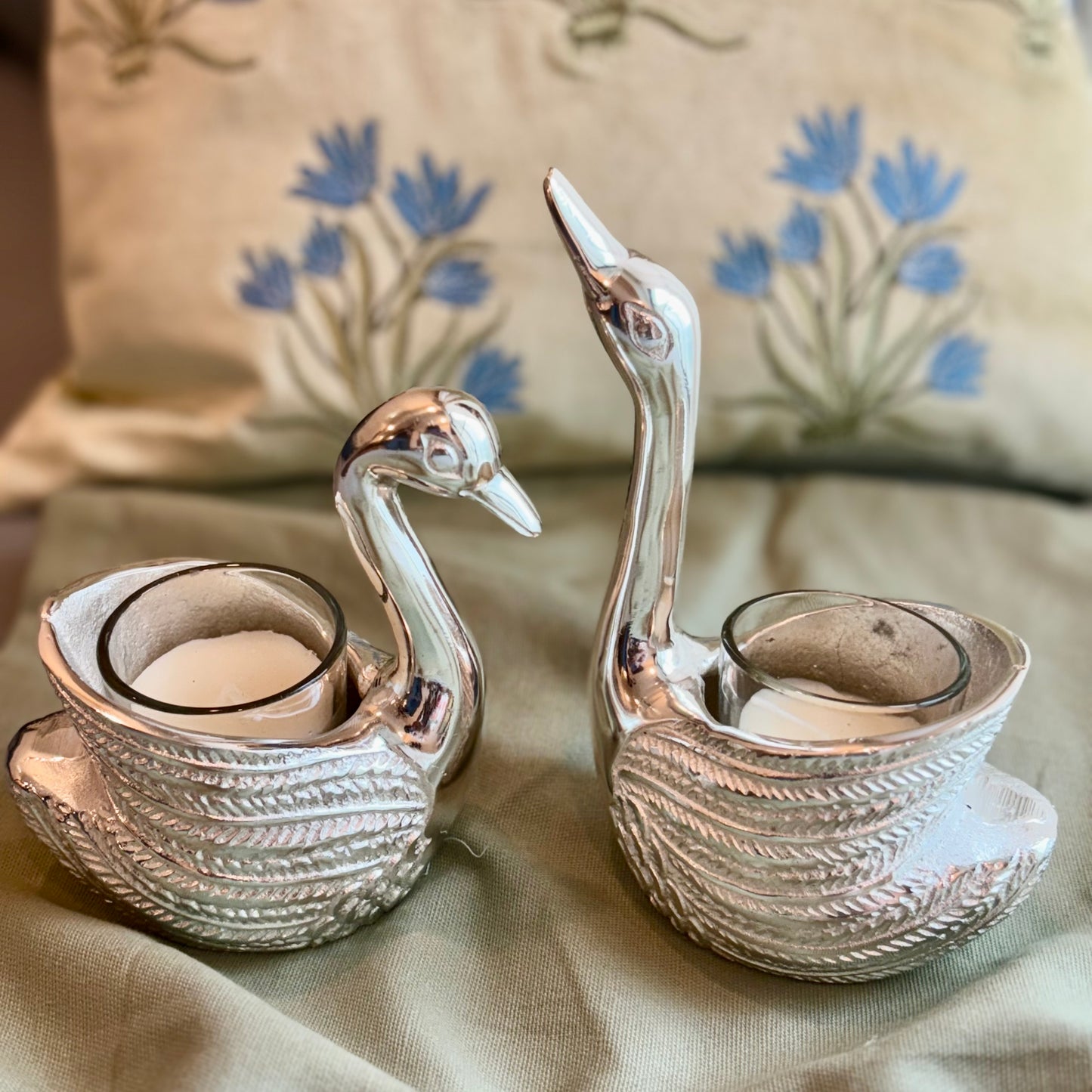 Silver Swan Diyas Gift Box - Set of 2
